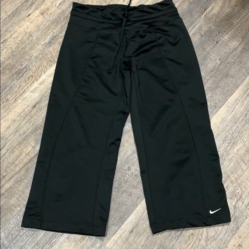 Nike Crop/Capri Pants